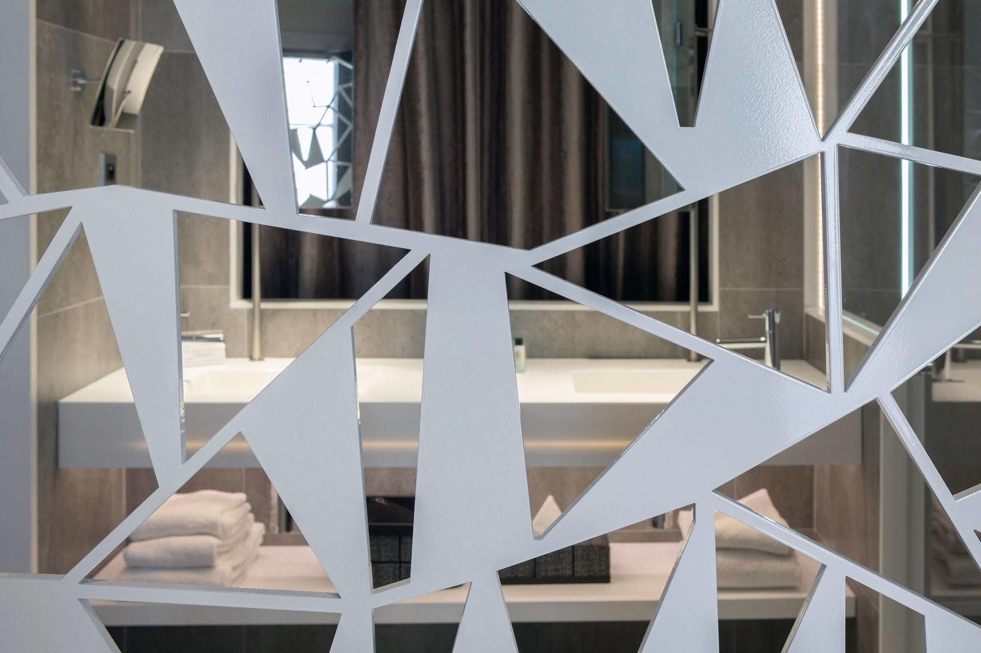 Select Hotel Paris Luaran gambar